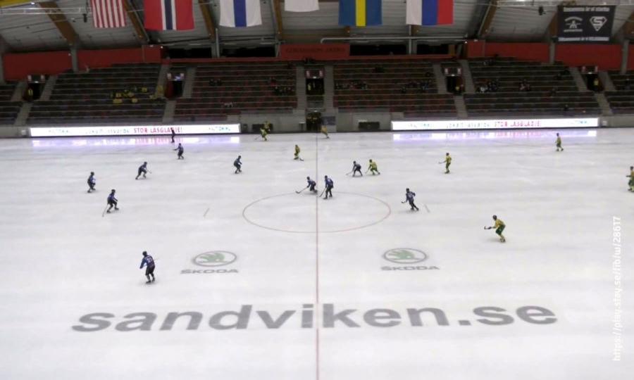 Меньше часа назад архангельский «Водник» на Кубке Мира по хоккею с мячом со счетом 4:2 обыграл шведскую команду «Ветланда»