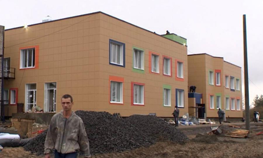 Глава Архангельска Игорь Годзиш проверил ход строительства нового детского сада в Соломбале