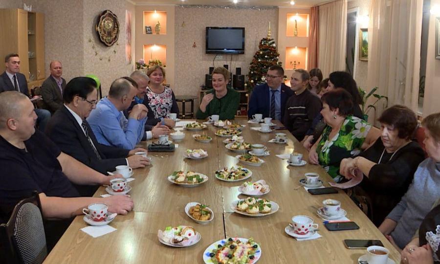 Активисты Новодвинска встретились с председателем областного Собрания — Екатериной Прокопьевой