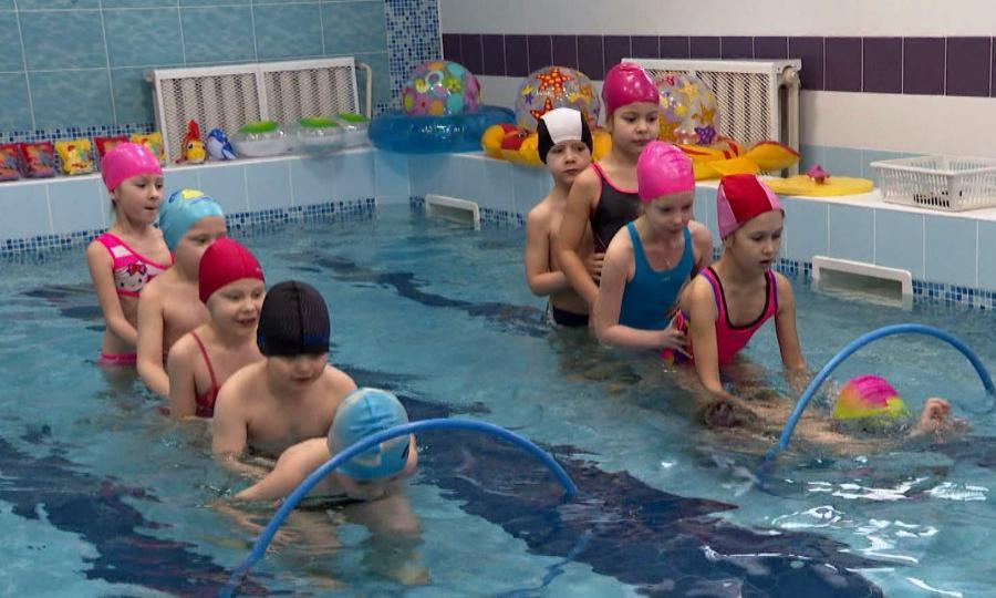 Глава Архангельска Игорь Годзиш проверил новый бассейн в детском саду «Подснежник»
