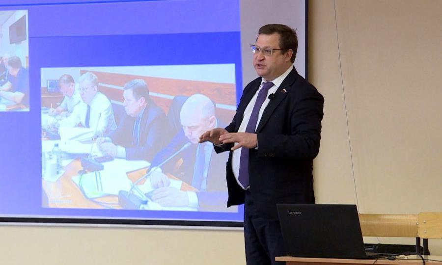 В рамках региональной недели депутат ГосДумы Дмитрий Юрков посетил Северодвинск