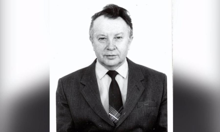 Сегодня 90 лет исполнилось знаменитому профессору СГМУ, почетному доктору Роберту Калашникову